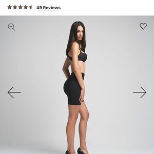 Brand new with tags SKIMS padded hip shorts